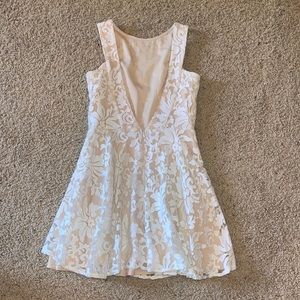 White/Cream Dress w/ Open Back